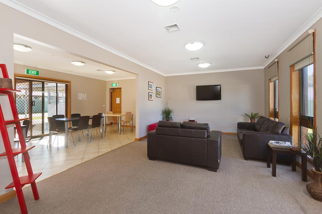 Sandhurst Motel Carrum Downs ภายนอก รูปภาพ