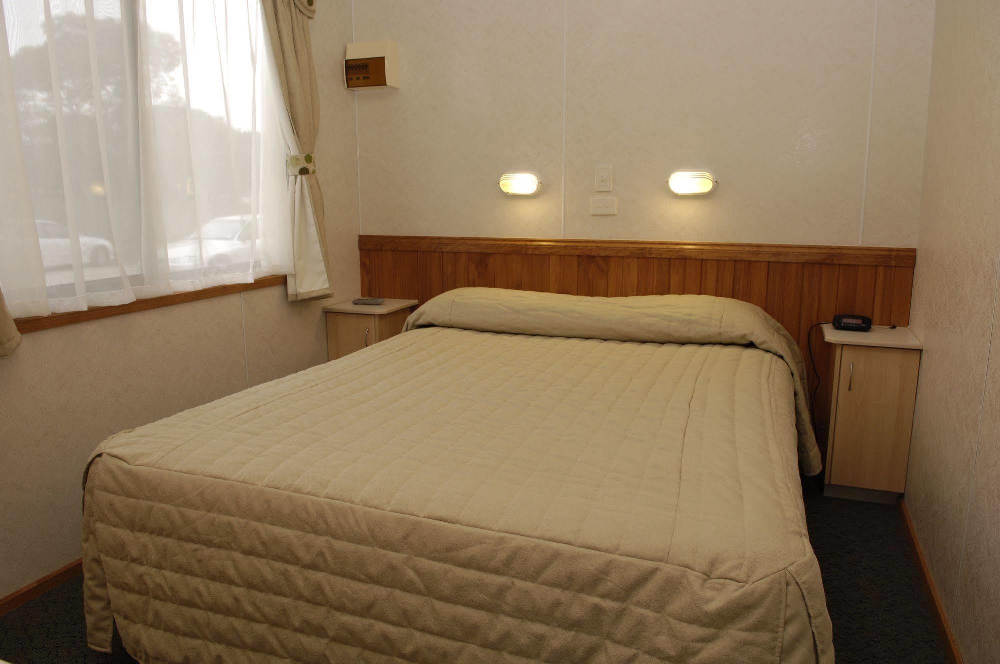 Sandhurst Motel Carrum Downs ภายนอก รูปภาพ