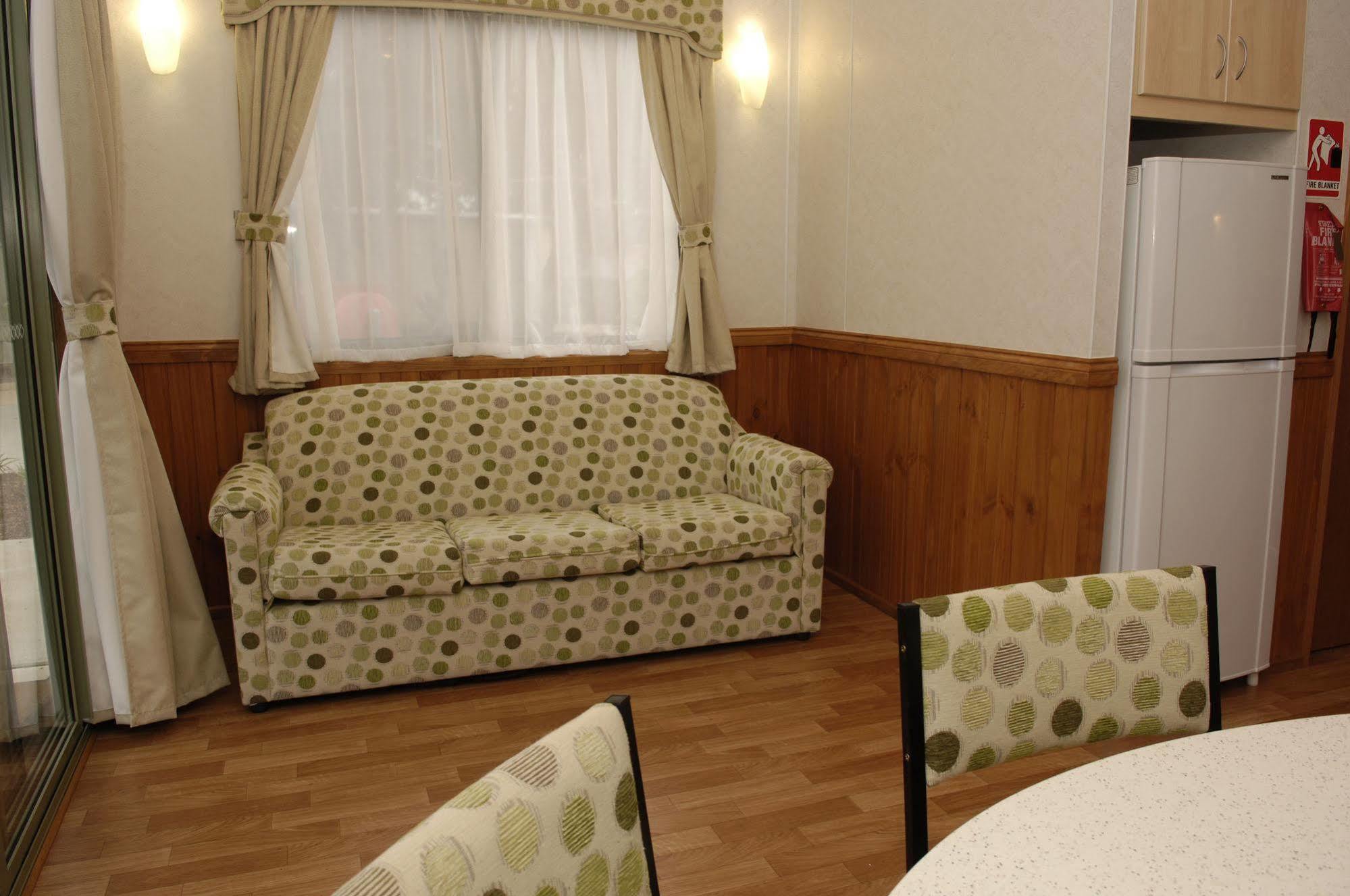 Sandhurst Motel Carrum Downs ภายนอก รูปภาพ